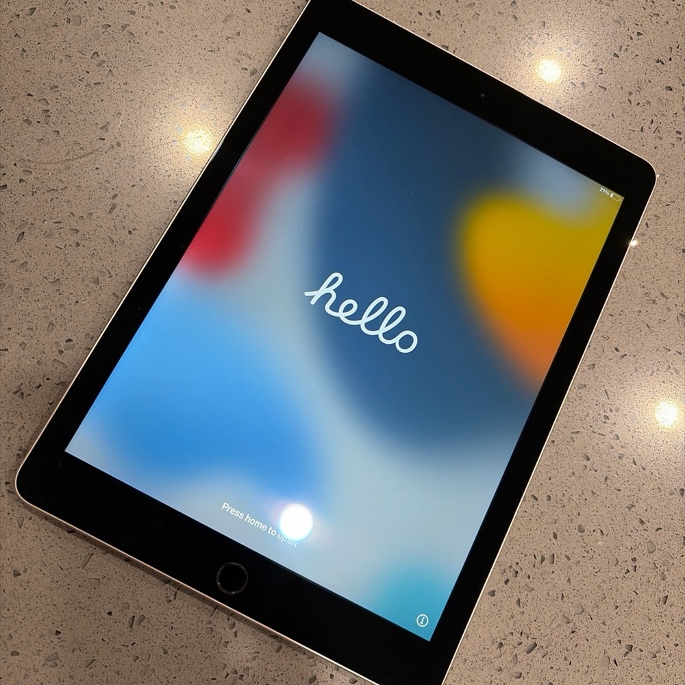 iPad Air 2nd generation 64gb space gray